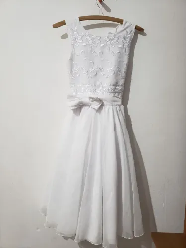 Vestido de casamento e noivinha