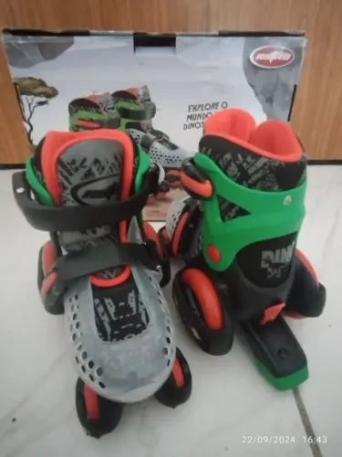 Patins rollers Jr dinossauro tam 29 ao 33