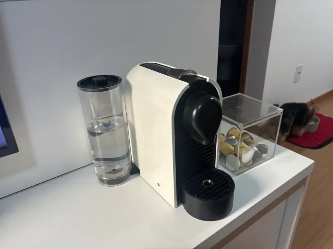 Cafeteira Nespresso Automática U - C50