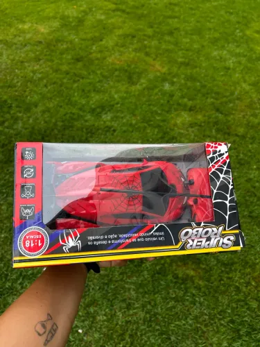 Carrinho de Controle Remoto Aranha 2x1 (Carro e Robô)