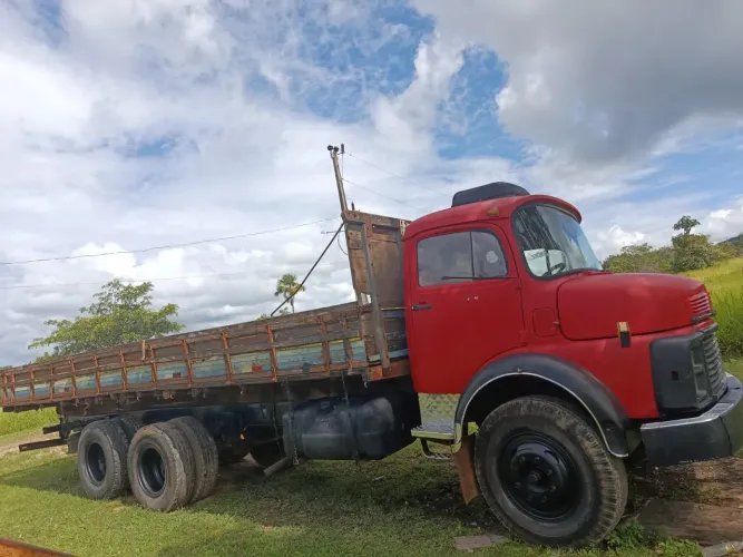 Vendo caminhao mb truck 1113