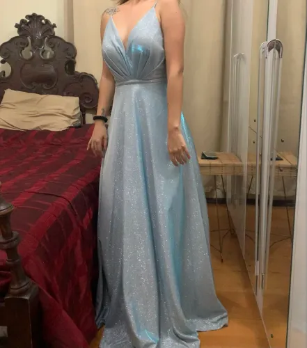 Vende-se vestido de festa