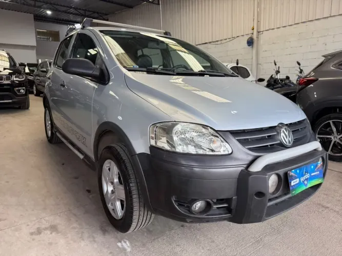 Volkswagen Crossfox 1.6 MI Total Flex 8V 5P 2006