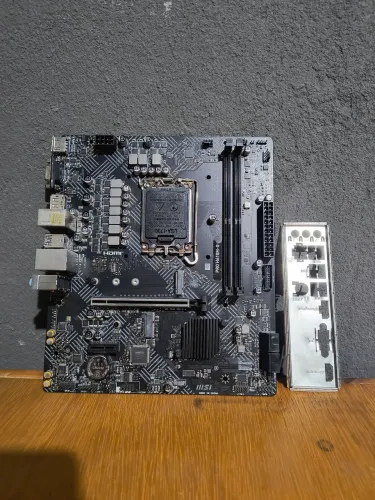 Placa mãe H610M 12°, 13° e 14°