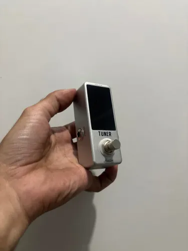 Pedal Afinador para Guitarra/Contrabaixo