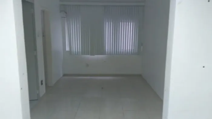 Sala no Centro