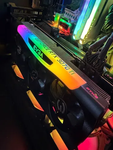 Placa de Vídeo EVGA GeForce RTX 3070 Ti FTW3 RGB
