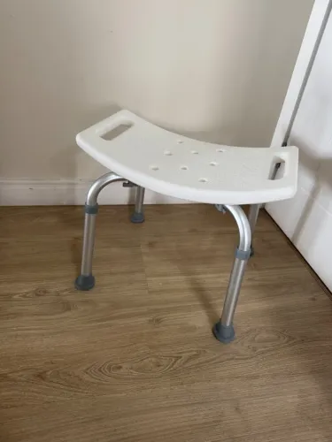 Banqueta de Banho Ortopédica Super Nova - Pouquíssimo Uso
