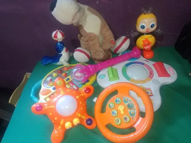 brinquedos para criança+livros educativos