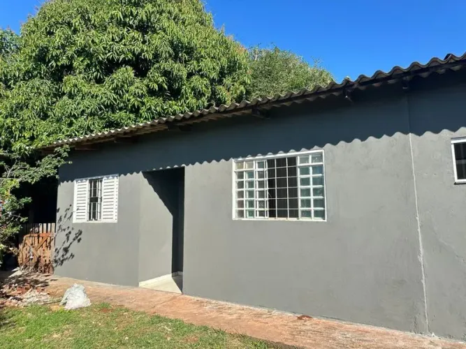 Casa com 2 Quarto(s) e 1 banheiro(s) para Alugar, 50 m² por R$ 1333 / Mês