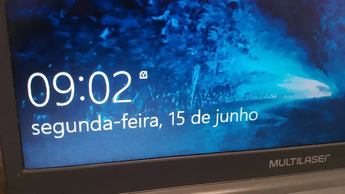 Notebook Multilaser  Legacy Cloud - Com Pequeno Defeito