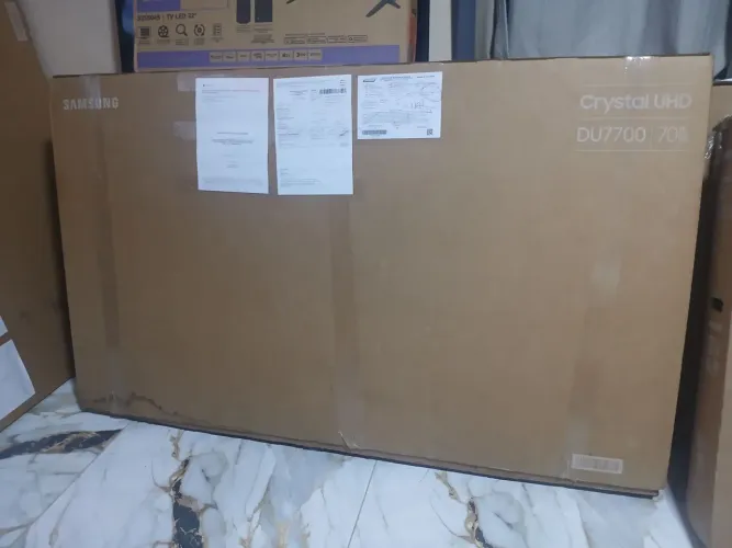 TV SAMSUNG 70" SMART 4K, ENTREGO NO LOCAL possui nota fiscal 