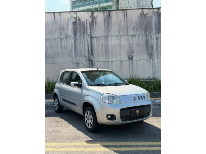Fiat Uno Vivace/rua 1.0 EVO Fire Flex 8V 5P 2011