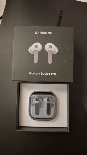 Galaxy Buds4 Pro