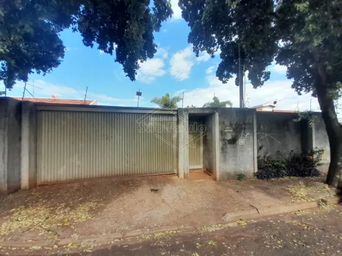 Locação de Casas / Padrão na cidade de Araraquara