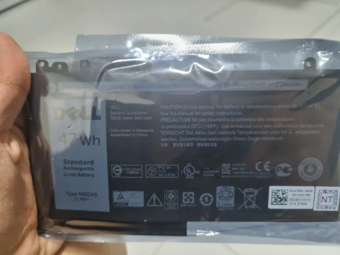 Bateria de notebook da marca Dell