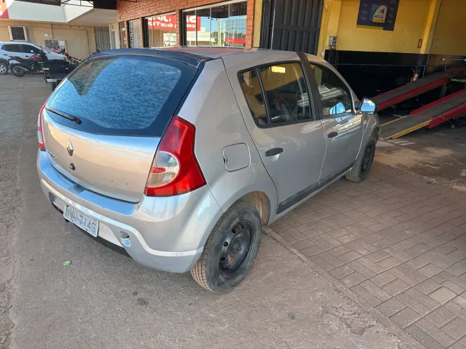 Renault Sandero Expression Hi-flex 1.0 16V 5P 2010