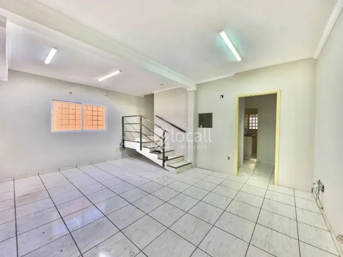 Casa(sobrado) Comercial com 150m² - pra venda por R$ 1.090.000 ou aluguel por R$ 4.000/mês
