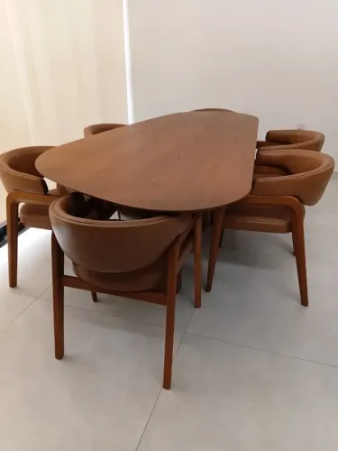 Vendo Mesa Orgânica, Sofá, Poltrona e Aparador todos novos, VALOR A NEGOCIAR