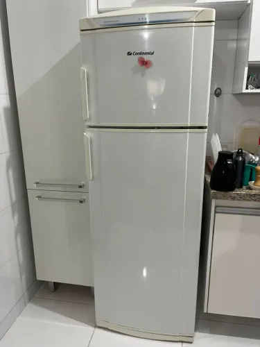 Geladeira Continental 220v