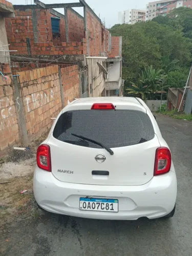 Nissan March S 1.0 12V Flex 5P 2015