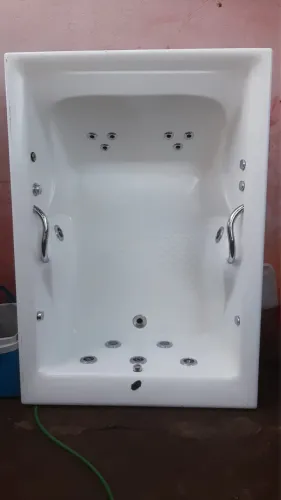 Banheira de Hidromassagem 
