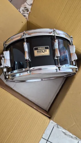 Caixa Yamaha Birch Custom