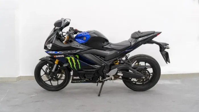 MOTO YZF R3 MONSTER 2022