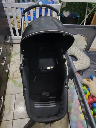 Carrinho de Bebê Kiddo Eclipse (Moisés e Passeio) - Preto