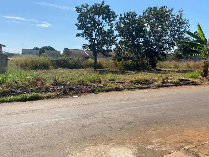 Leia a descrição: 2 Lotes de 360,00m² (Asfalto e Agua) Setor Orientville