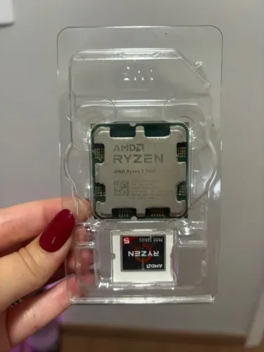 Ryzen 5 7600 - 1 ano de uso