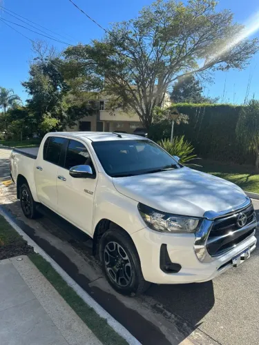 Toyota Hilux CD SRV 4X4 2.8 TDI Diesel Aut. 2021