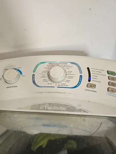 Vendo máquina  da lavar,  Electrolux. 