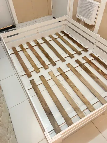 Cama de casal montessoriana