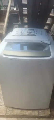 Maquina 15kg Electrolux com defeito