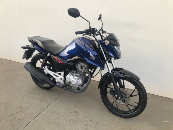 Vendo ou troco por moto Honda CG Fan 160 2025 c/ 2026 Pago