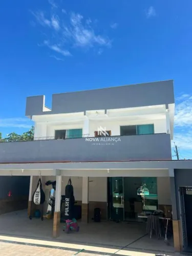 Casa com 5 quartos para alugar, 200 m² - Interlagos - Vila Velha/ES