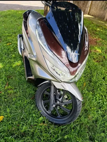 PCX DLX 2022 (OPORTUNIDADE)