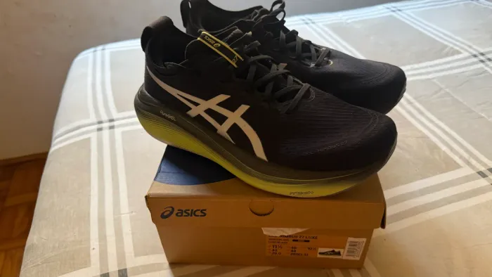 Tênis Asics Nimbus 27 Luxe 