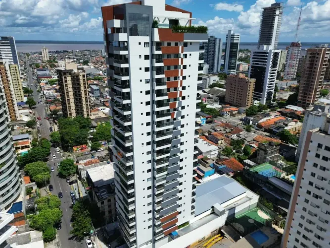 APT O MOBILIADO NO ED VOGUE BATISTA CAMPOS - 2/4, SENDO 1 SUÍTE