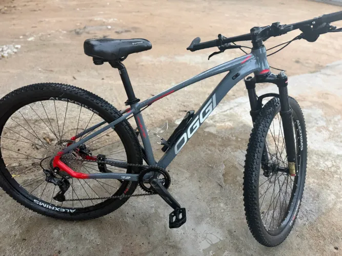 Bicicleta Oggi 7.2