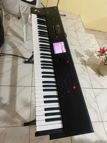 Korg m50 73 teclas