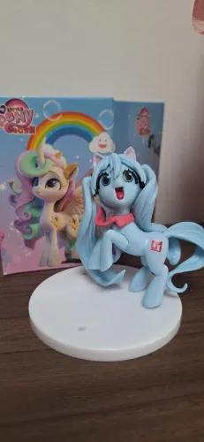 MLP Boneco Mini Figura Hatsune Miku X My Little Pony - Colecionável Anime