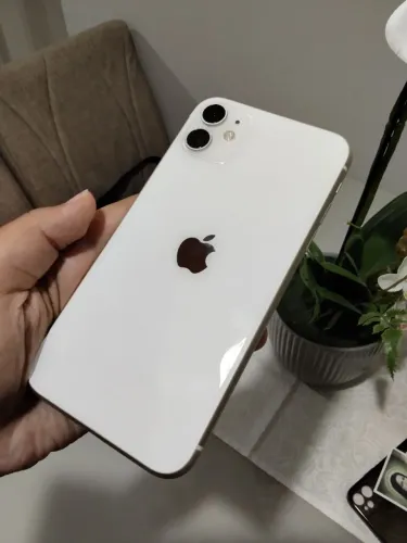 iPhone 11 branco 64gb