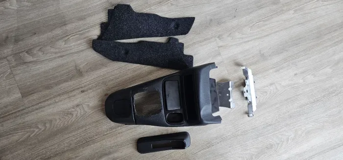 Kit Interior Palio Weekend Sport G2: Carpete Assoalho Grafite + Console Central + Suportes