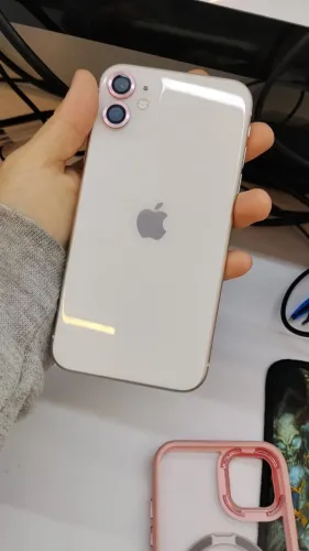 iPhone 11