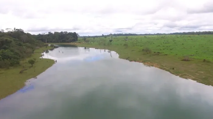 30 alqueiro beira rio 3 km do asfalto 12 km de Itapuã do oeste/RO