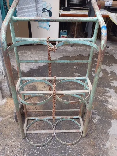 Carrinho para 4 garrafão de água mineral 20l