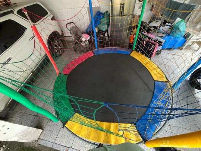 cama elástica, pula pula grande 2,5m de diâmetro