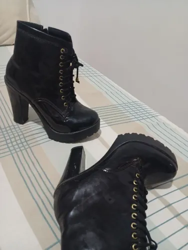 Bota Coturno